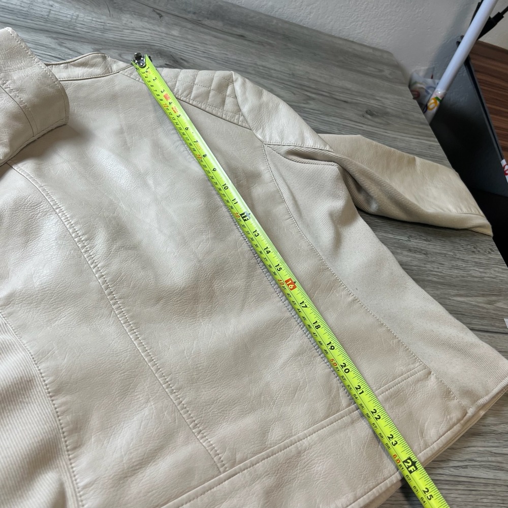 G.H. Bass Co Moto Jacket Womens XL Cream Faux Leather Quilted Biker Zip Up Coat - Picture 8 of 9